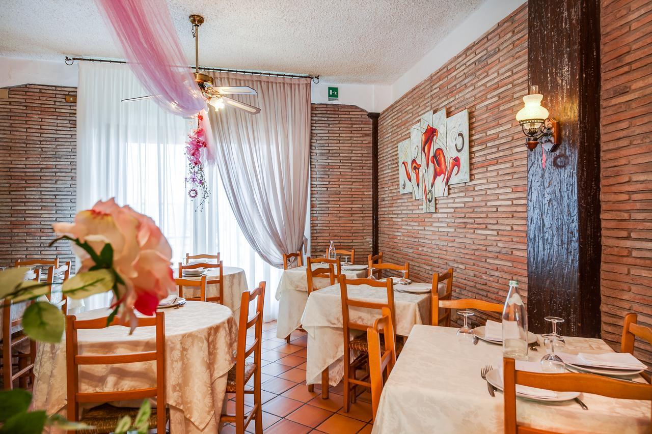 Hotel Villa Laura Rimini Exteriér fotografie