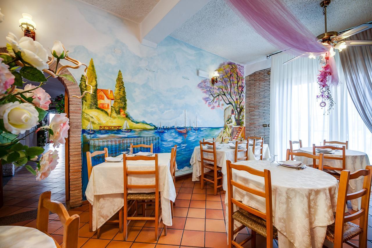Hotel Villa Laura Rimini Exteriér fotografie
