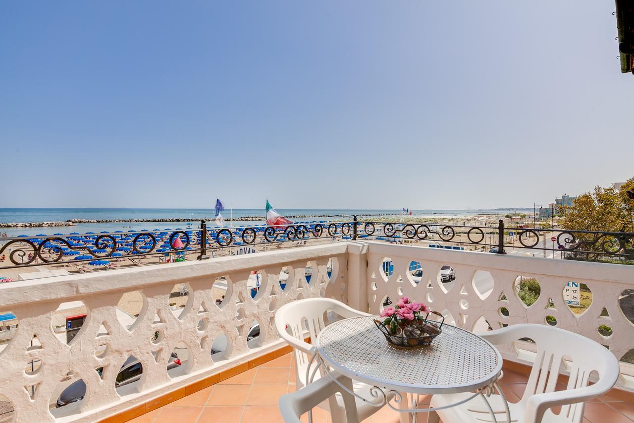 Hotel Villa Laura Rimini Exteriér fotografie